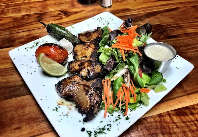 Shekarchi Bar & Grill
