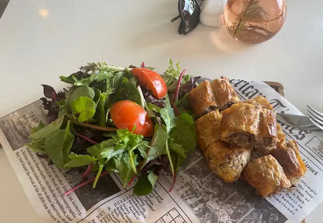 Alchemist Cafe & Restaurant