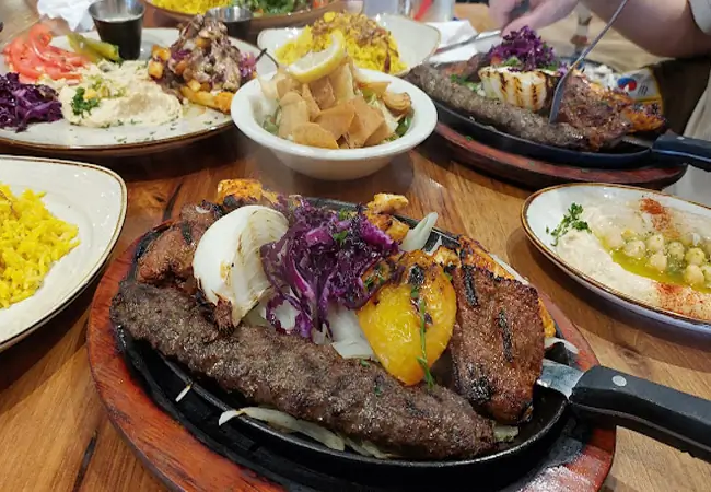 La Pasha Lounge & Grill