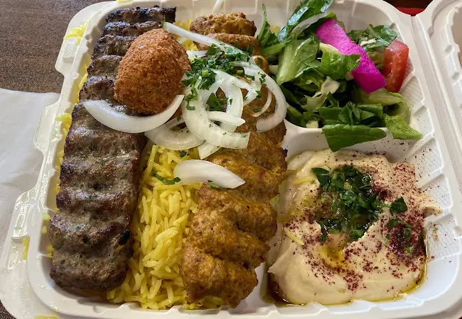 Mr. Hummus Mediterranean Grill